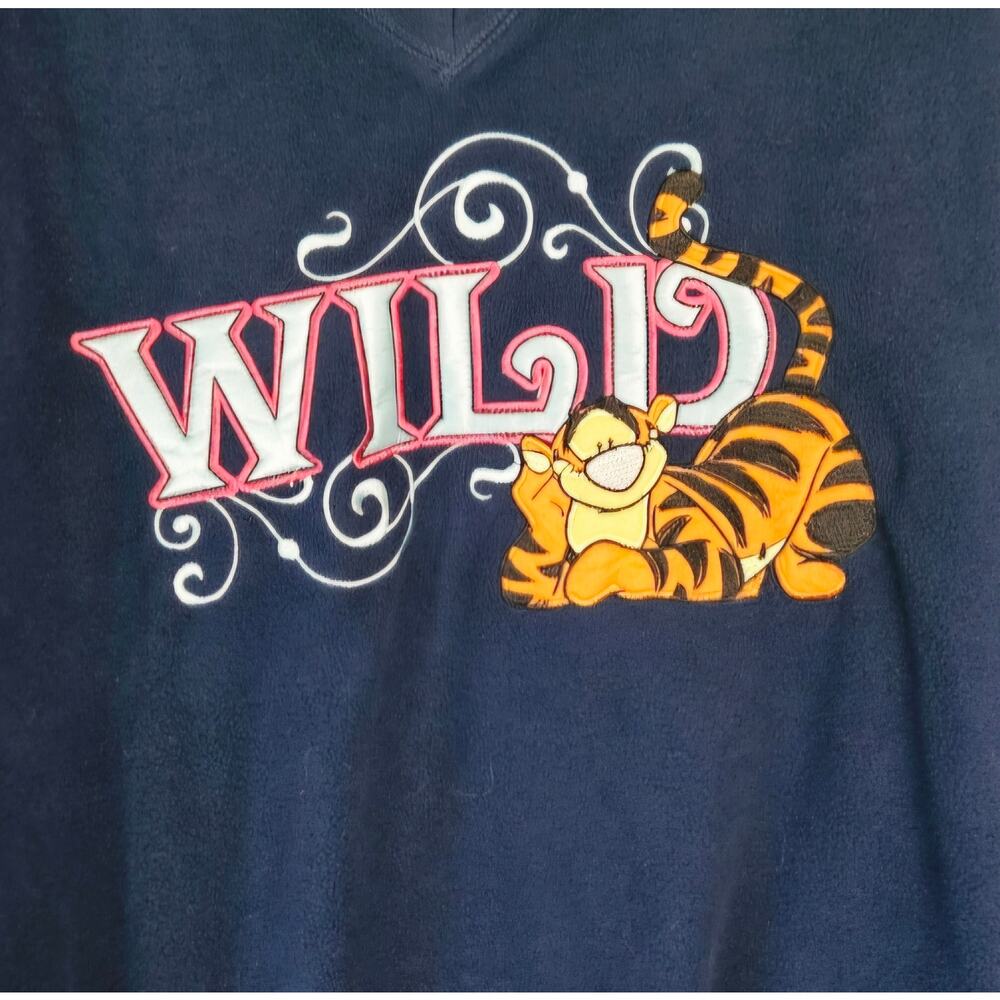 Vintage Disney Tigger Wild Fleece Sweatshirt Navy Blue V-Neck Pullover Size L - Picture 2 of 6